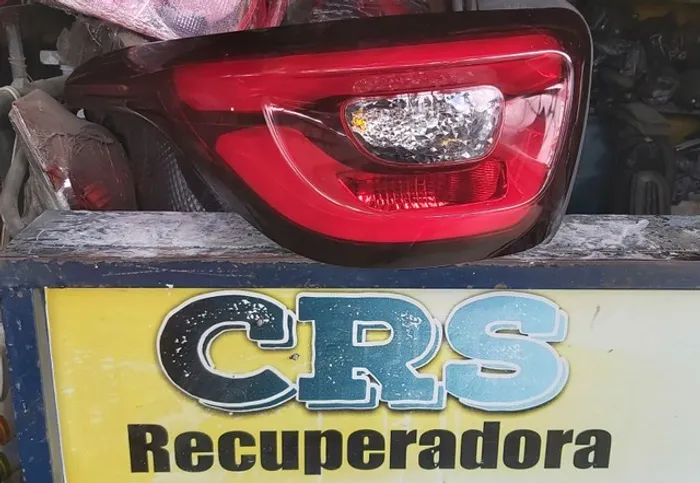 Lanterna do Fiat toro