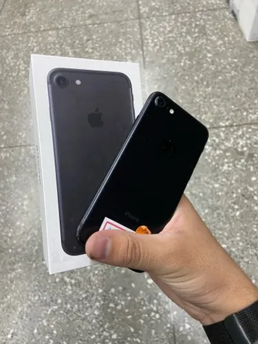 Iphone 7 black na caixa >> loja aberta hoje 