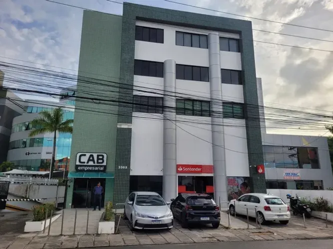 Alugo prédio  comercial no CAB Empresarial  antigo Banco Santander