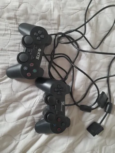 Vendo controles para PS2 e PS3