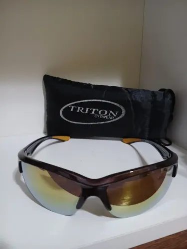 Óculos de Sol Triton 