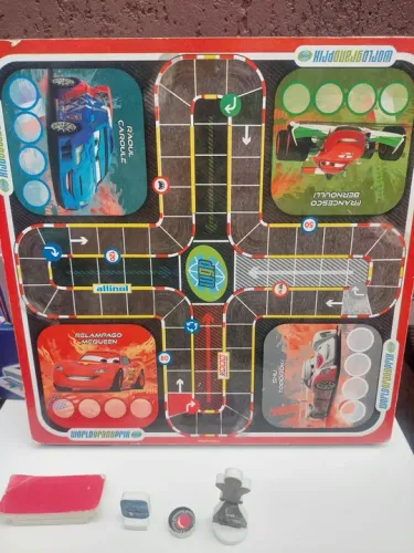3 Jogos em 1 tabuleiro Carros