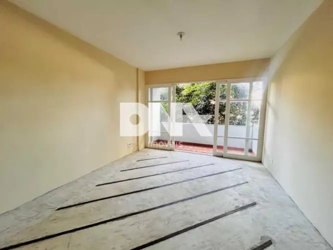Apartamento - / Residencial / Lagoa