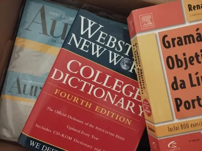 Livro Diversos (Língua Portuguesa, Línguas Diversas)