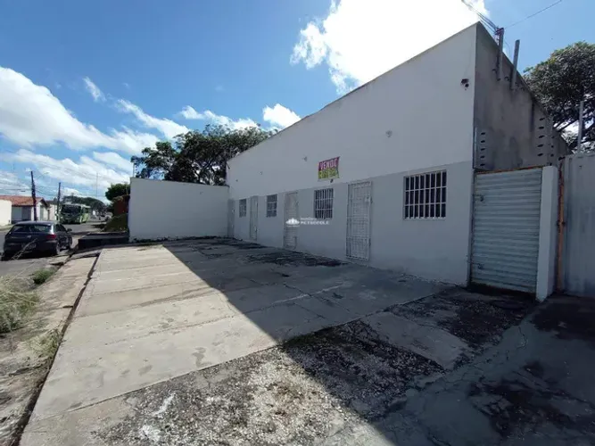 R. CARLOTINHA BRITO - BAIRRO: COLORADO