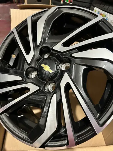 Rodas novas r15 modelo onix 