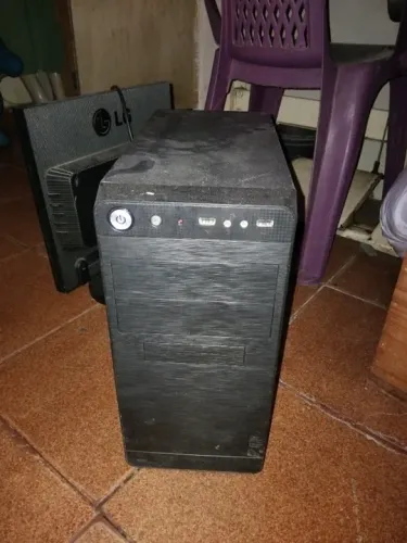 computador com defeito
