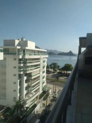 Excelente Cobertura em Charitas - Niterói - RJ