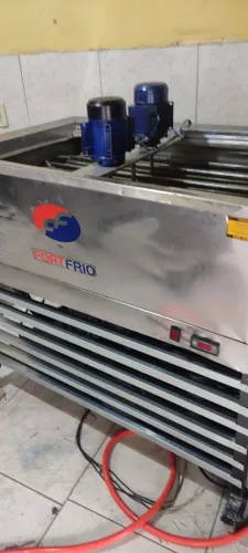 Máquina de picolé 10 fôrmas 