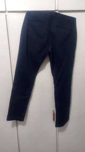 Calça Sarja modelo skinny 42 