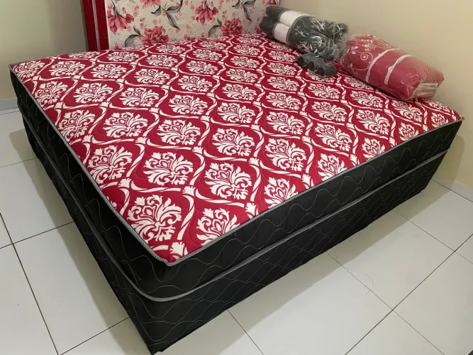 CAMA QUEEM