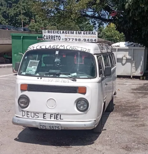 CARRETO RETIRAMOS ENTULHO DESCARTE DE MÓVEIS VELHO