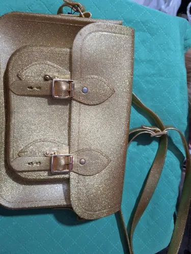 Mochila Melissa Dourada com Glitter - Estilo e Glamour!