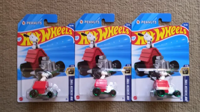 Hot wheels Snoopy
