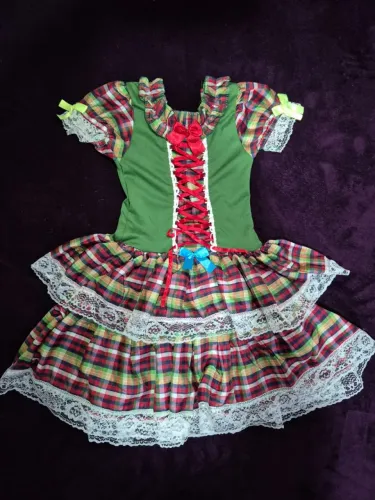 2 Vestidos Junino Xadrez com Detalhes em Renda (5 a 8 anos)