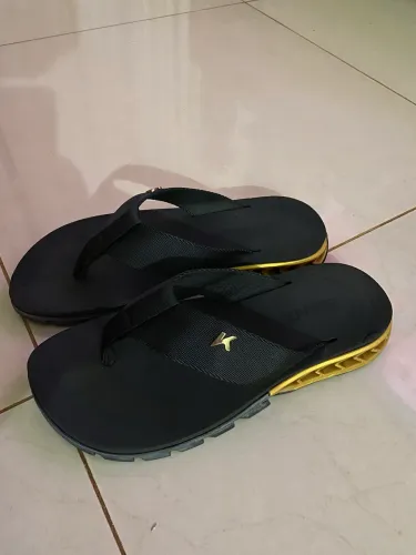 Chinelo Kenner Preto