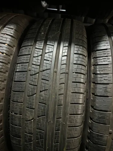 Pneu 225/55/18 Pirelli Scorpion Verde 90 % vida útil.