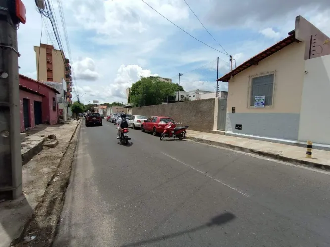 RUA DAVID CALDAS - BAIRRO CENTRO SUL