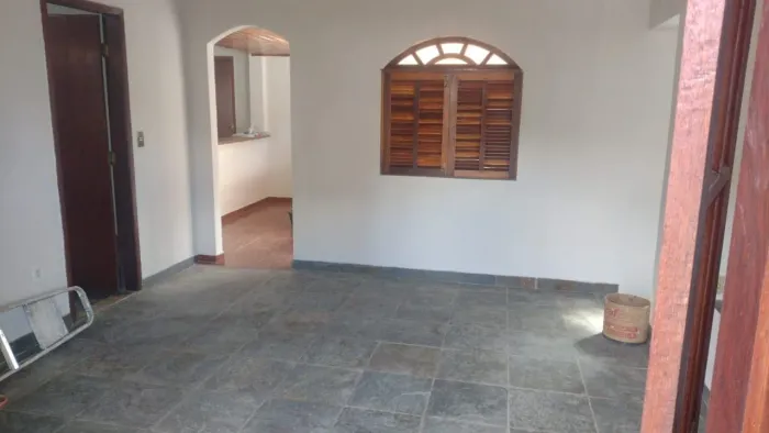 Casa sobrado, locação