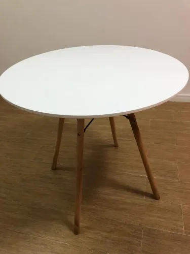 Mesa Jantar 80cm Eiffel Charles Eames Pé Palito 