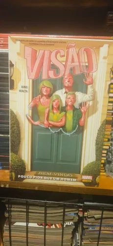 VISÃO: Pouco pior que um homem. HQ PANINI.