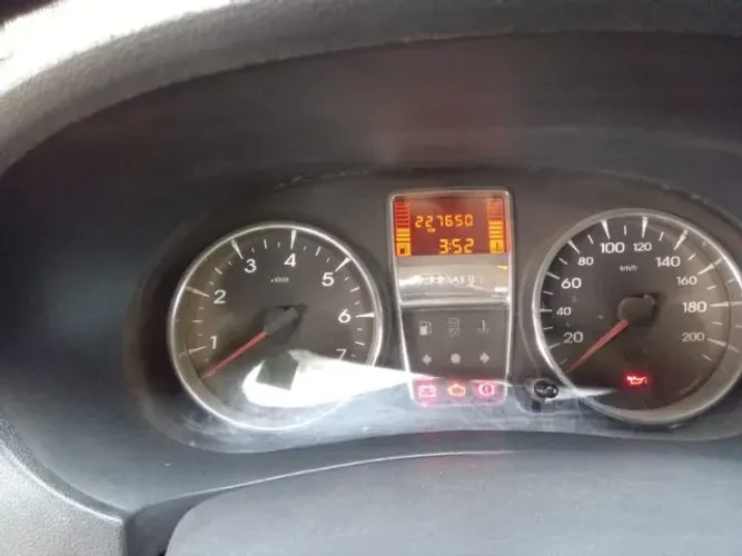Renault Symbol Privilège Hi-flex 1.6 16V 4P 2012