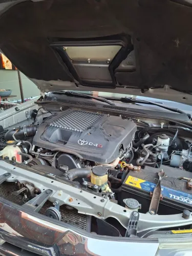 Toyota Hilux SW4 SRV D4-d 4X4 3.0 TDI Dies. AUT 2015