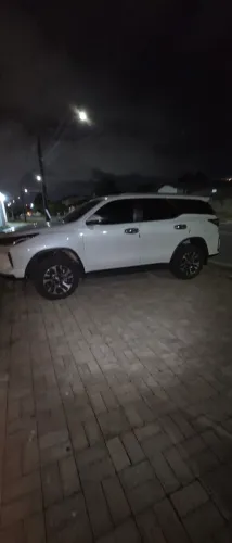 Toyota Hilux SW4 *URGENTE* SRX Plat. 4X4 2.8 TB Die. Aut. 2024