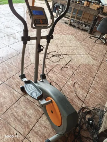 Elíptico para exercícios 