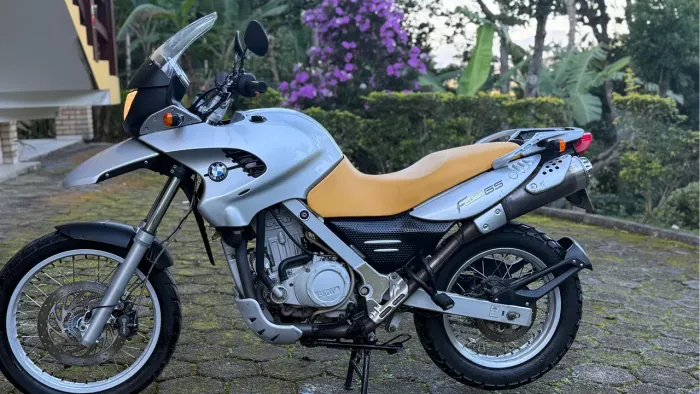 BMW F650GS 2003 com 36.600km 