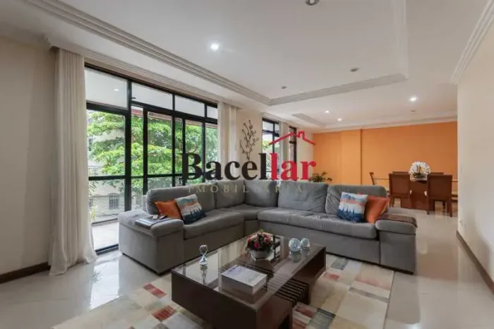 Apartamento - Padrão / Residencial / Grajaú