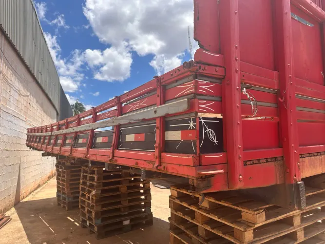 Carroceria de Madeira Caminhão Truck Graneleira