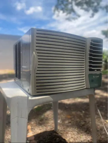 Ar condicionado de janela Springer  10.000 Btus