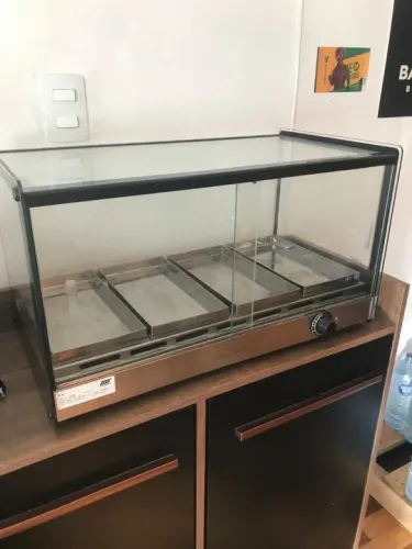 ESTUFA VITRINE TITÃ PARA SALGADOS 04 BANDEJAS - 250WATTS 220V