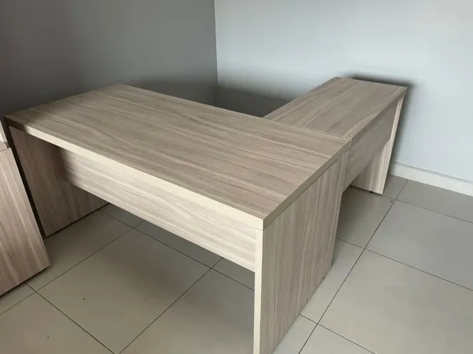 MESA DE ESCRITORIO - MÓVEIS IKONMIXOFFICE 