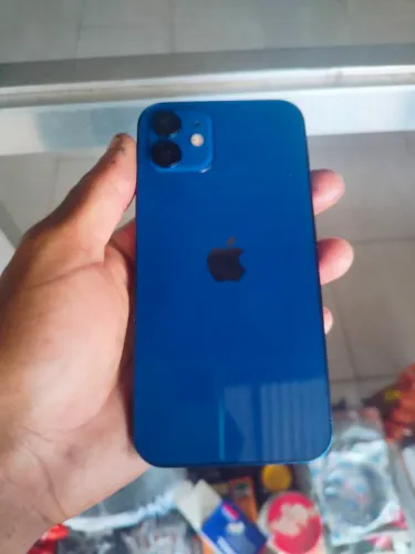 iPhone 12..128 gigas 