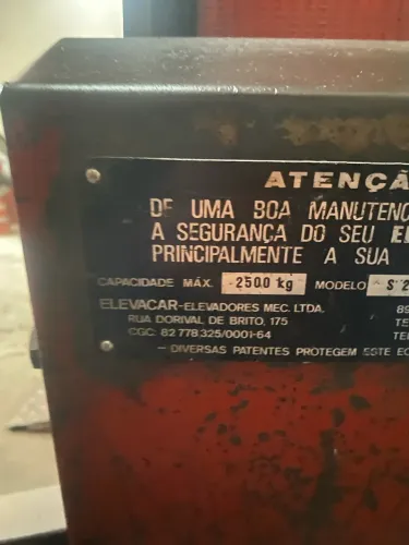 Elevador automotivo Elevacar 2.5T
