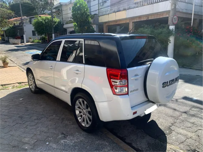 Suzuki Grand Vitara 2.0 16V 4x2/4x4 5P Aut. 2014