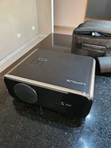 Projetor WiMiUS P92 + Tela 100" ? Completo