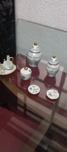 Lote de bibelôs em miniaturas