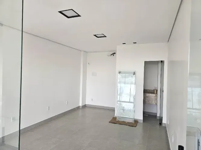 Aluga se salas comerciais perto do Sumauma Shopping Cidade nova Manaus Am