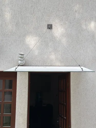 ? VENDE-SE COBERTURA DE VIDRO COM TIRANTES EM INOX
