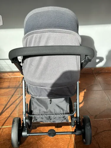 Carrinho, base e cadeirinha | Travel System Safety 1st - Mobi Trio