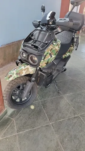 Moto elétrica Tank