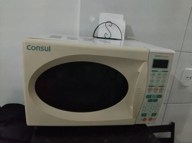 Micro-ondas com defeito 