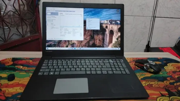 notebook lenovo 330 i5 8°th 4gb ram 1tb - tudo funcionando