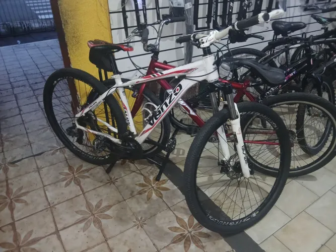 Bicicleta Venzo seminova