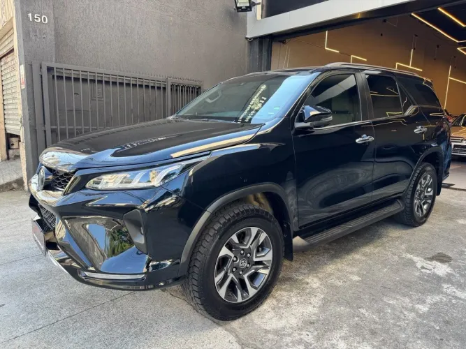 Toyota Hilux SW4 4X4 2.8 Diesel 2024