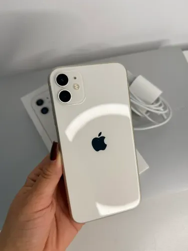 IPHONE 11 BRANCO 64gb