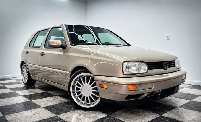Volkswagen Golf GL 1.8/ 2.0i 4P 1997